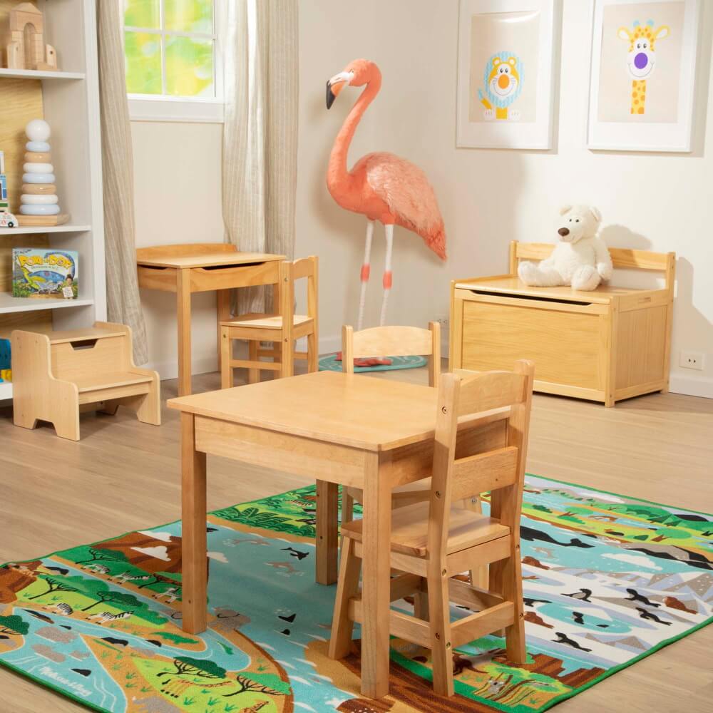 תמונה של שולחן עבודה כולל 2 כסאות melissa&doug