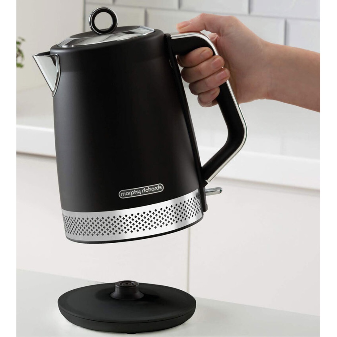 קומקום חשמלי 1.7 ליטר morphy richards