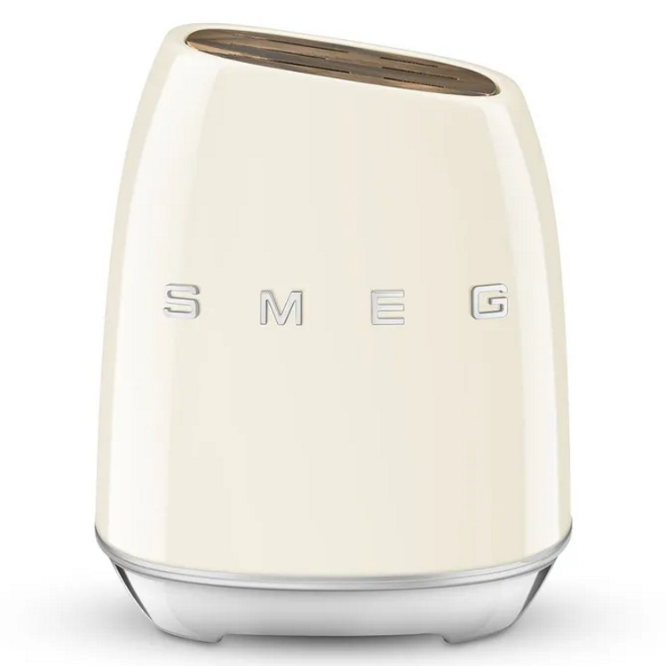 סט 6 סכינים שונים ומעמד מעוצב smeg