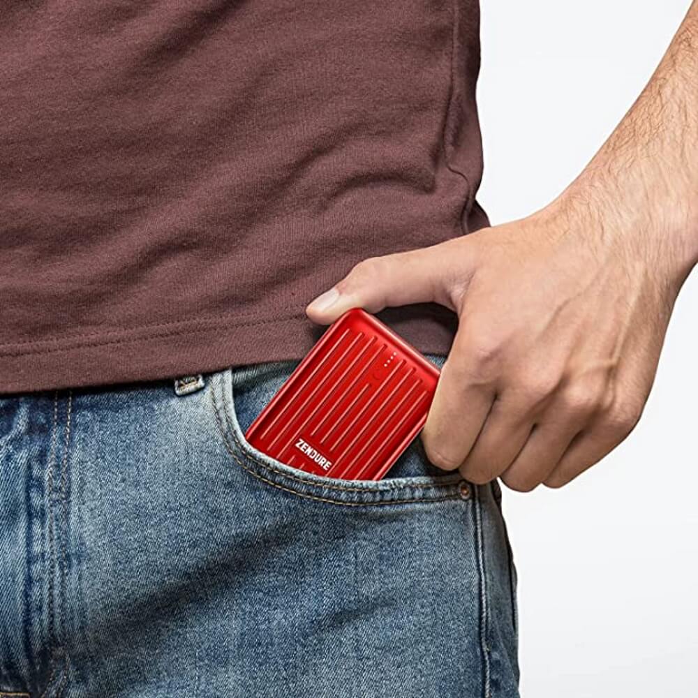 תמונה של סוללת גיבוי מוקשחת ניידת 10000mah כולל חיבור zendure usb-a/usb-c