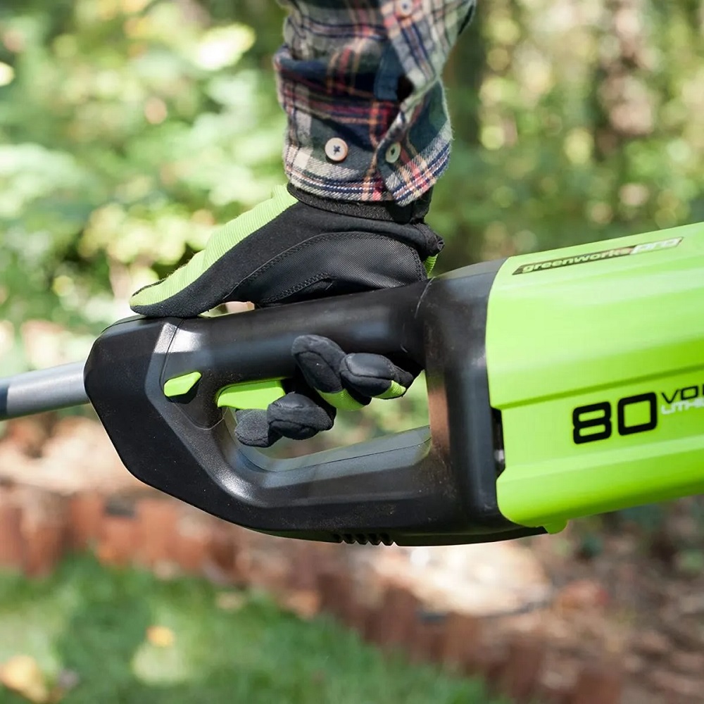 מסור שרשרת גבהים 10 נטען greenworks 80v