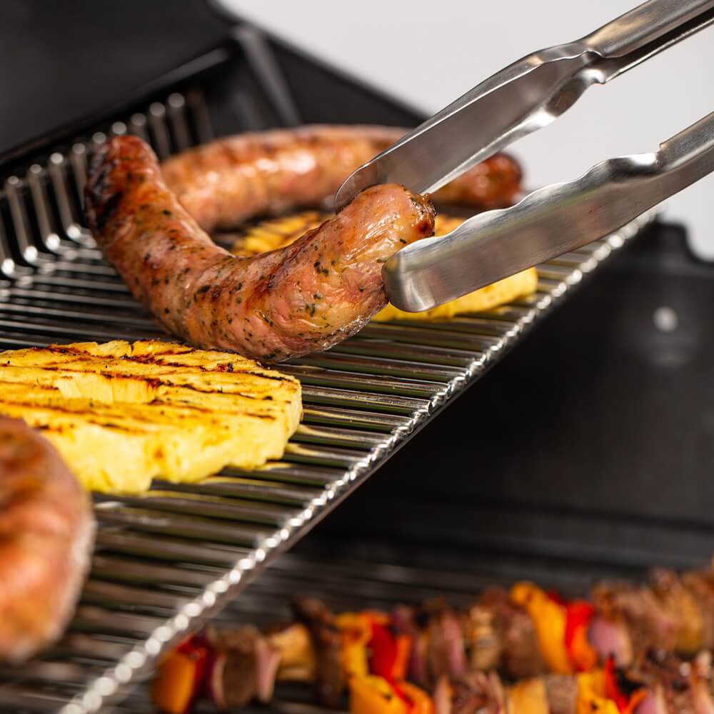גריל גז 4 מבערים כולל סט כלים וכיסוי תואם broil king