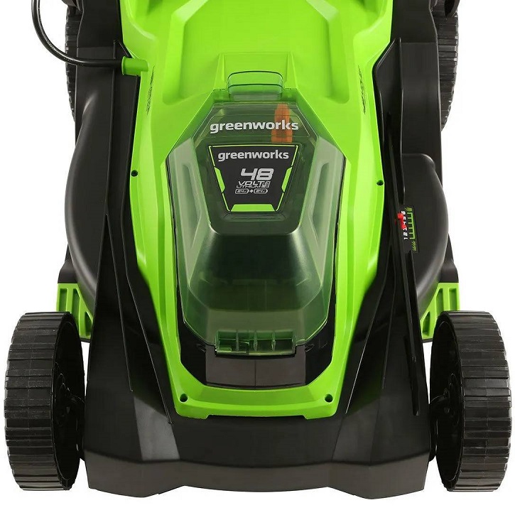 תמונה של מכסחת דשא נטענת 48v כולל 2 סוללות ומטען greenworks