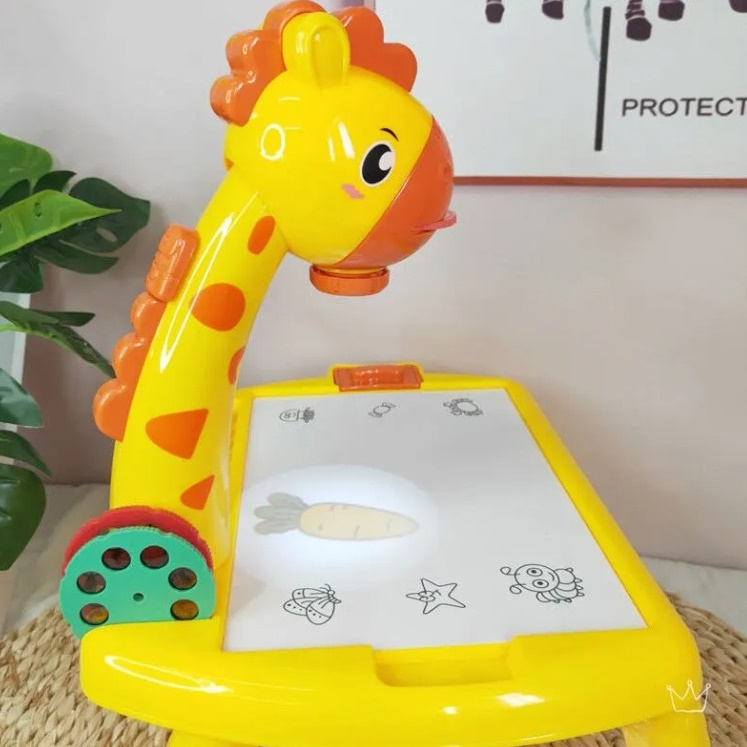 תמונה של ערכת ציור ואיור בשילוב מקרן תאורה בצורת ג'ירפה dna comfort