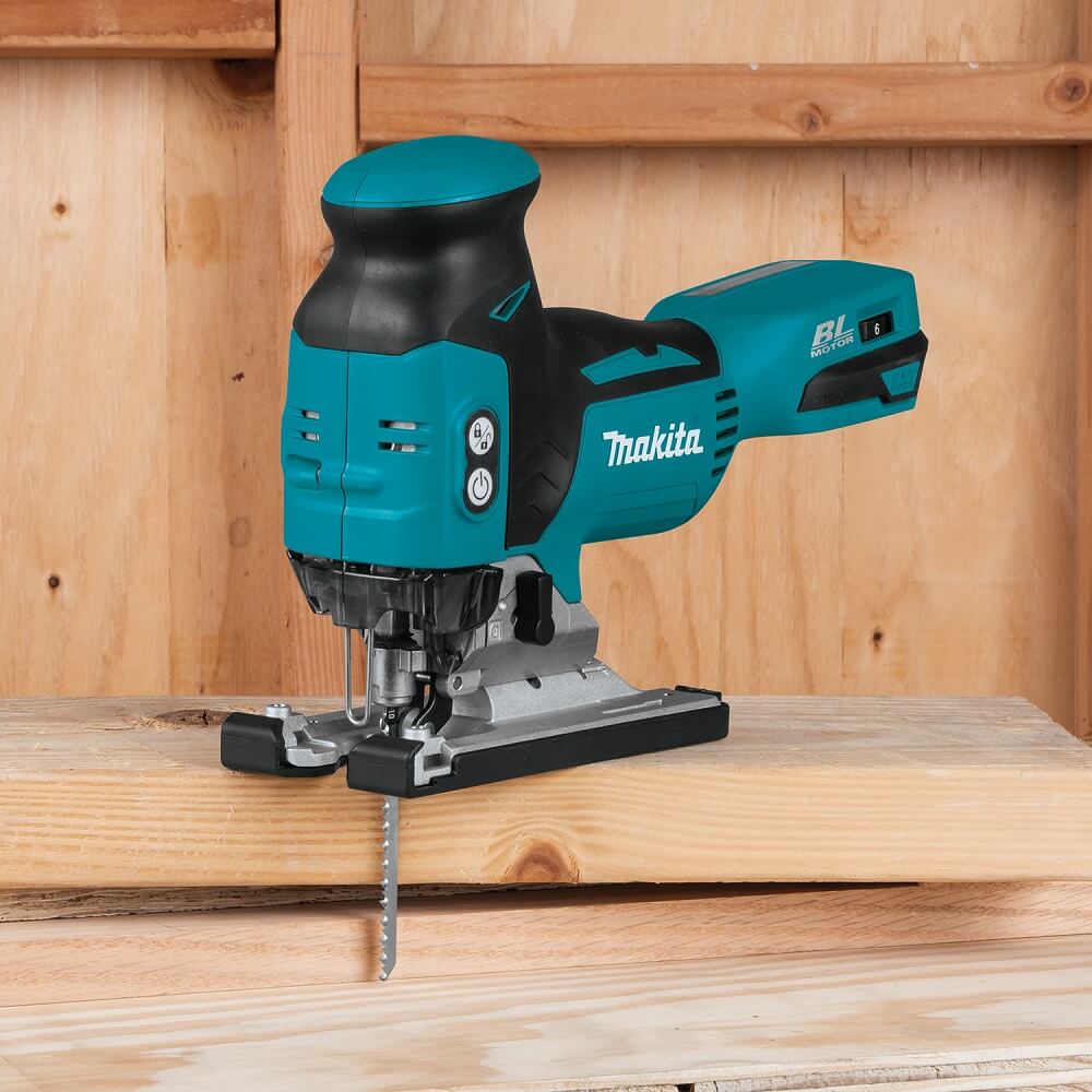 תמונה של מסור אנכי makita 18v brushless