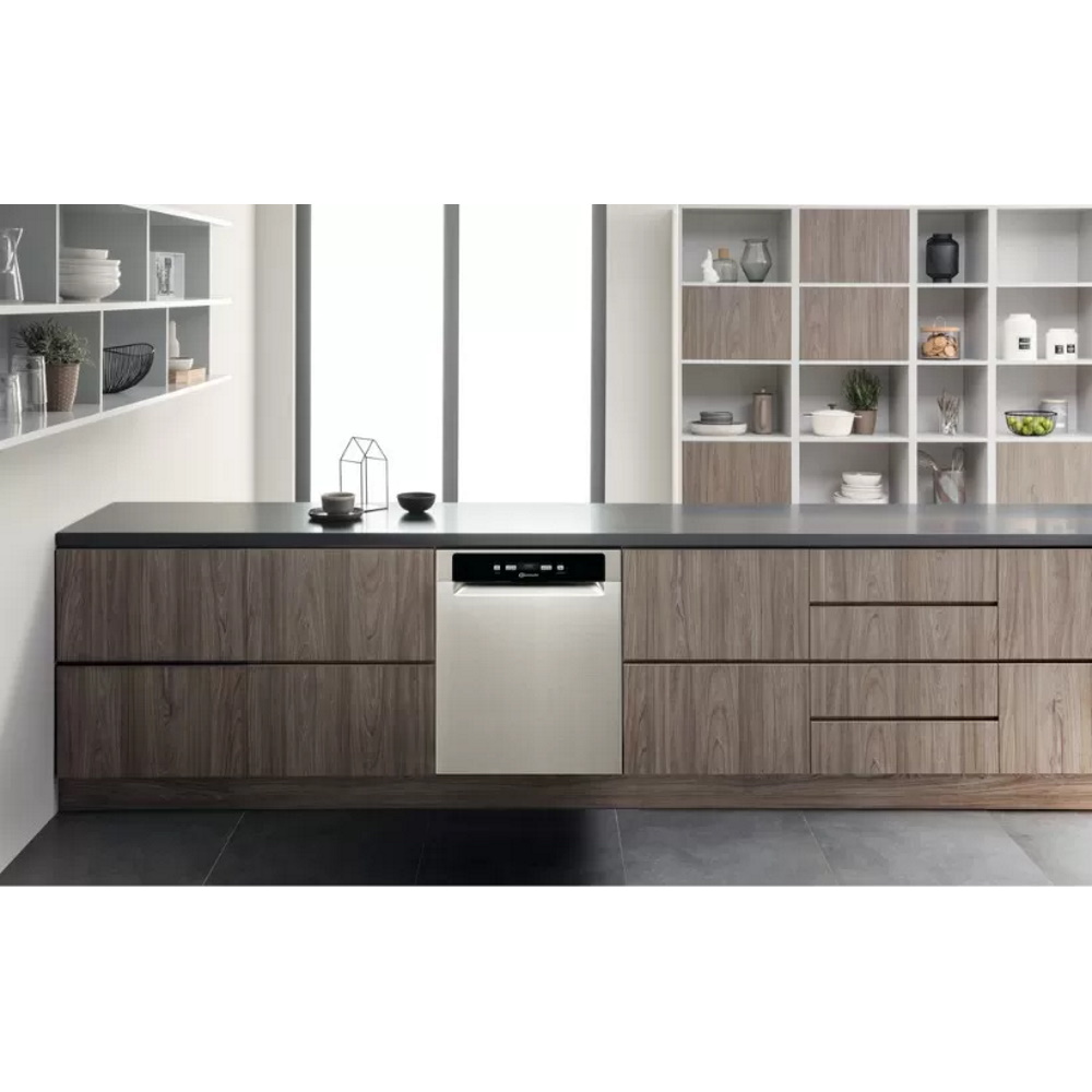 free standing autbfc3c26 pf x נירוסטה bauknecht