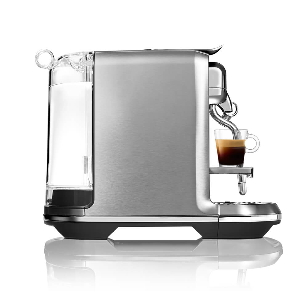 מכונת קפה כולל מקציף חלב מובנה nespresso