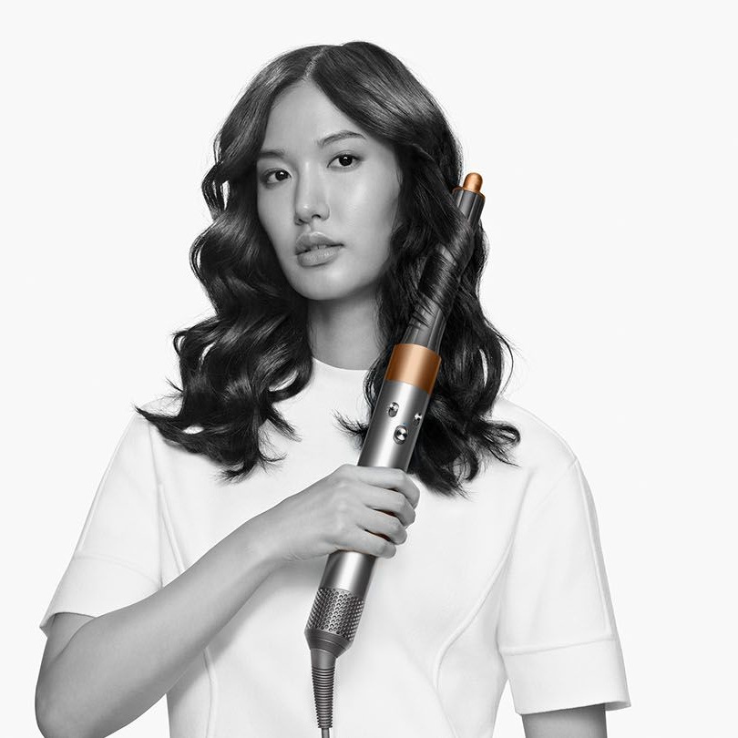 מעצב שיער כולל אביזרים dyson