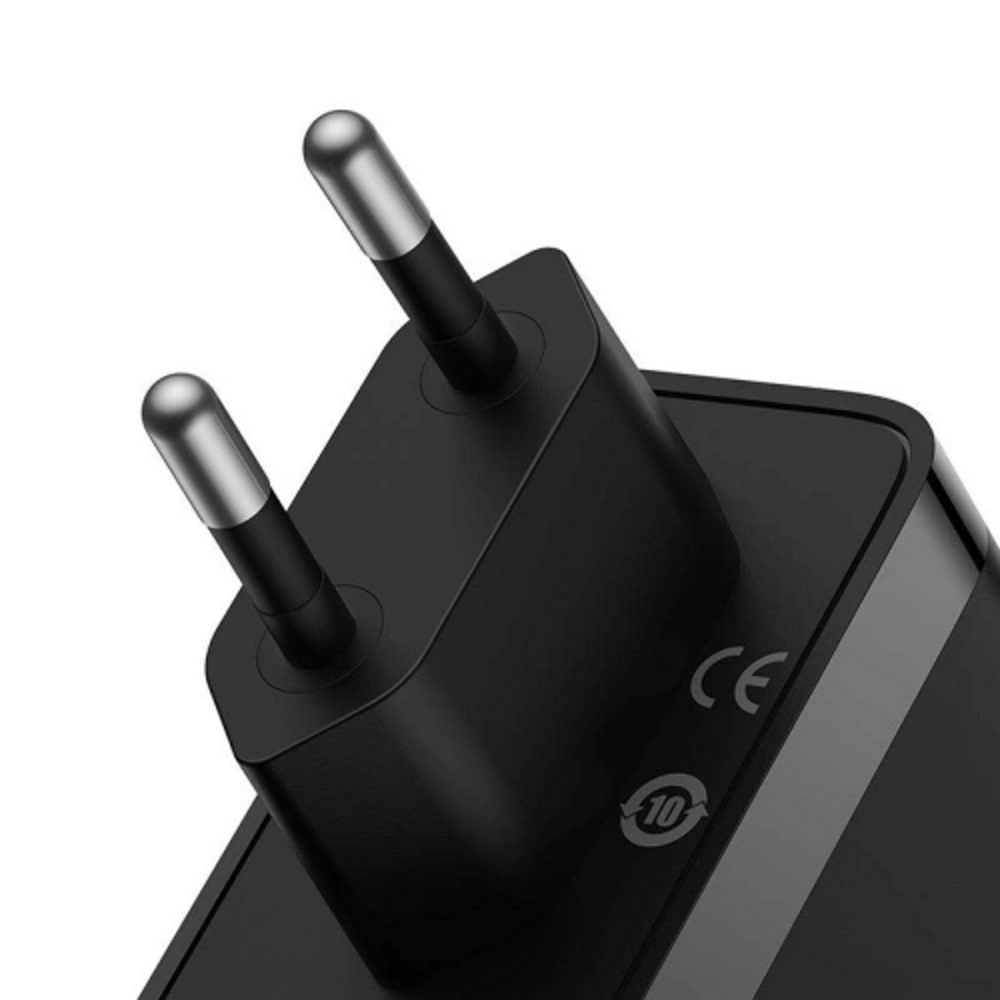 תמונה של מטען קיר 140w כולל 3 כניסות baseus 2xusb-c + 1xusb