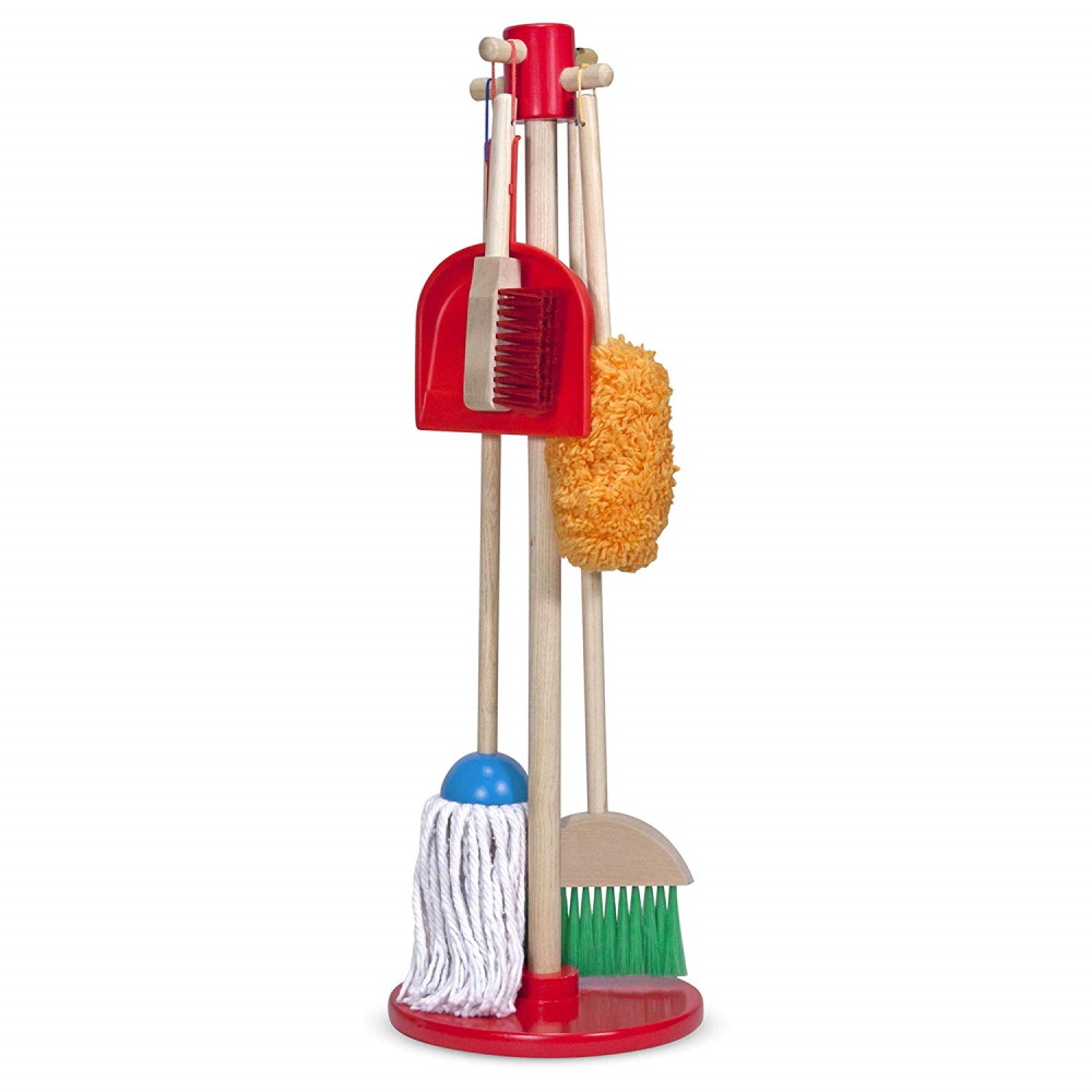 סרטון - ערכת משחק כלי נקיון הבית מעץ melissa&doug  מליסה ודאג  dust! sweep! mop! pretend cleaning (גילאי 6+)