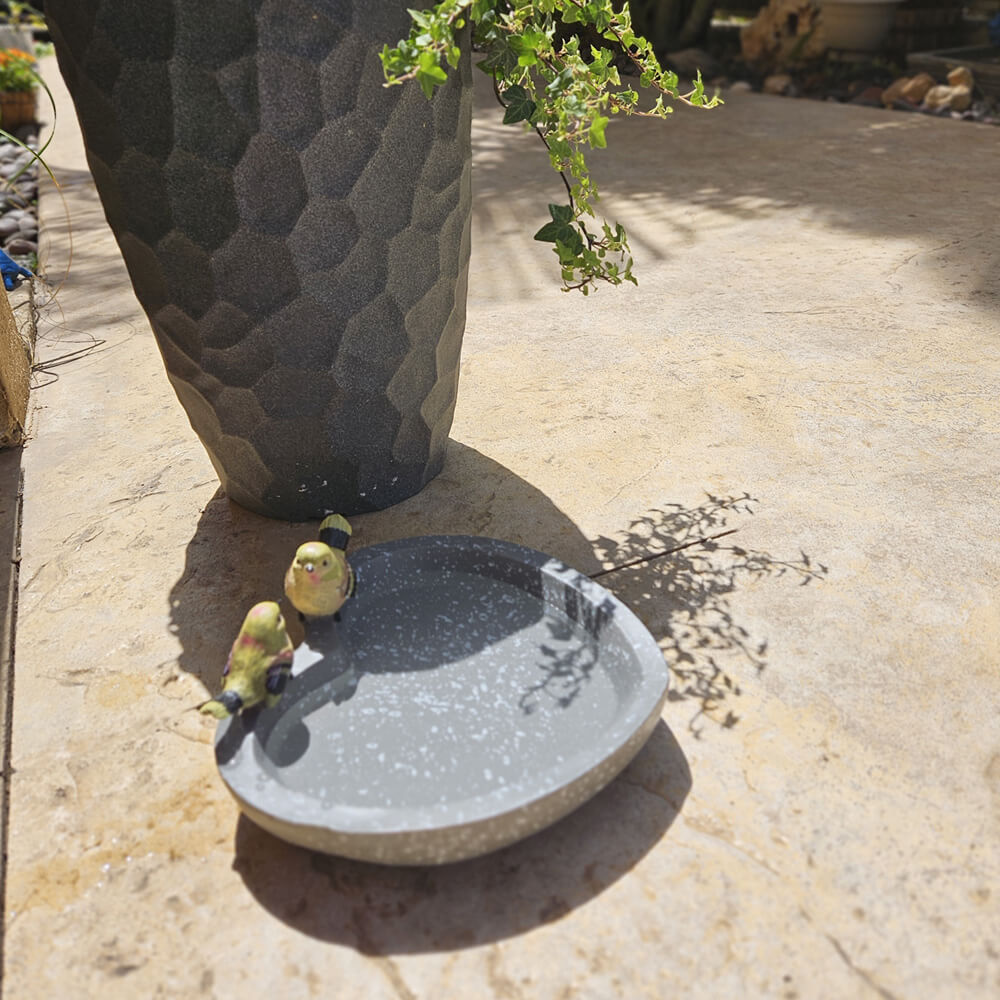 תמונה של מתקן האכלה מעוצב לב לציפורים tipot teva