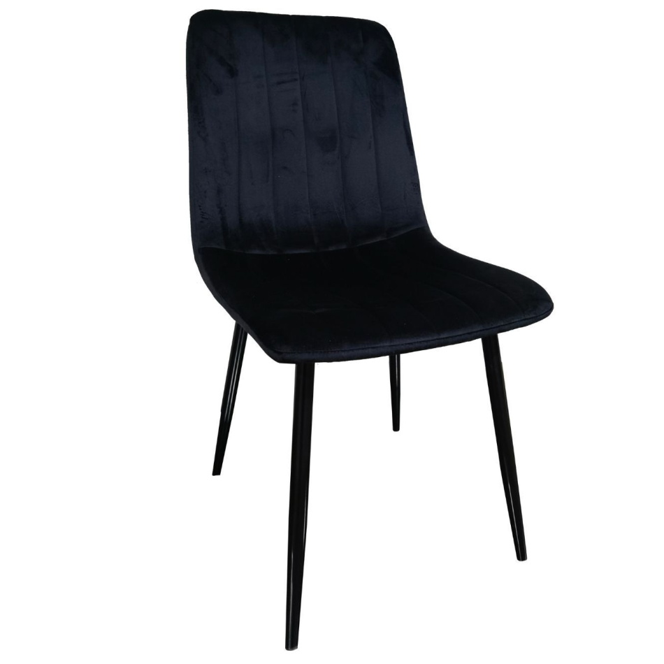 פינת אוכל מעוצבת כולל שולחן קרמיקה ו-6 כסאות tudo design