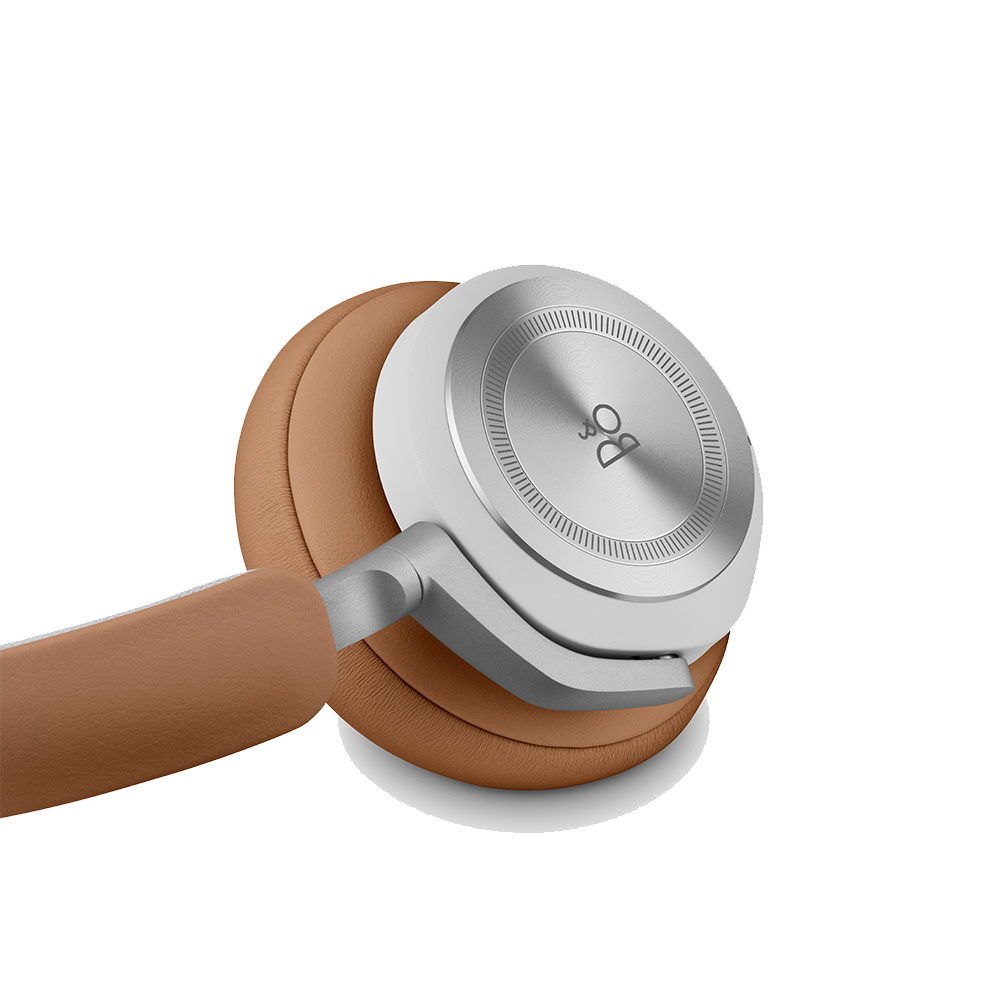 תמונה של אוזניות over ear אלחוטיות bang & olufsen
