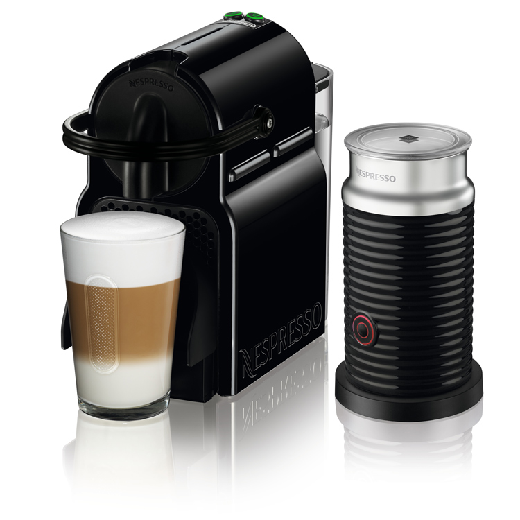 תמונה של מכונת אספרסו כולל מקציף nespresso