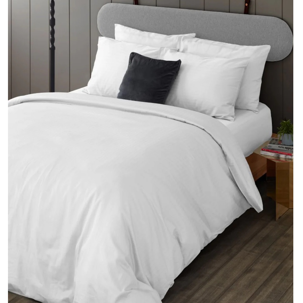 סט מצעי סאטן למיטה זוגית רחבה Home Style 180/200 &lrm;LUXURY דומיניק 180/200 - לבן