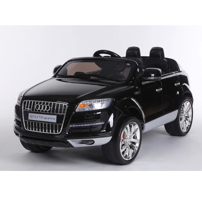 audi q7 ממונע