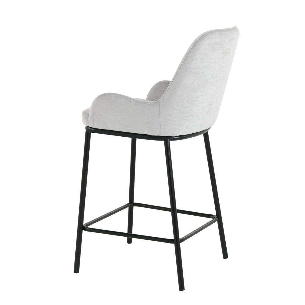 תמונה של זוג כסאות בר מעוצבים לפינת אוכל home decor