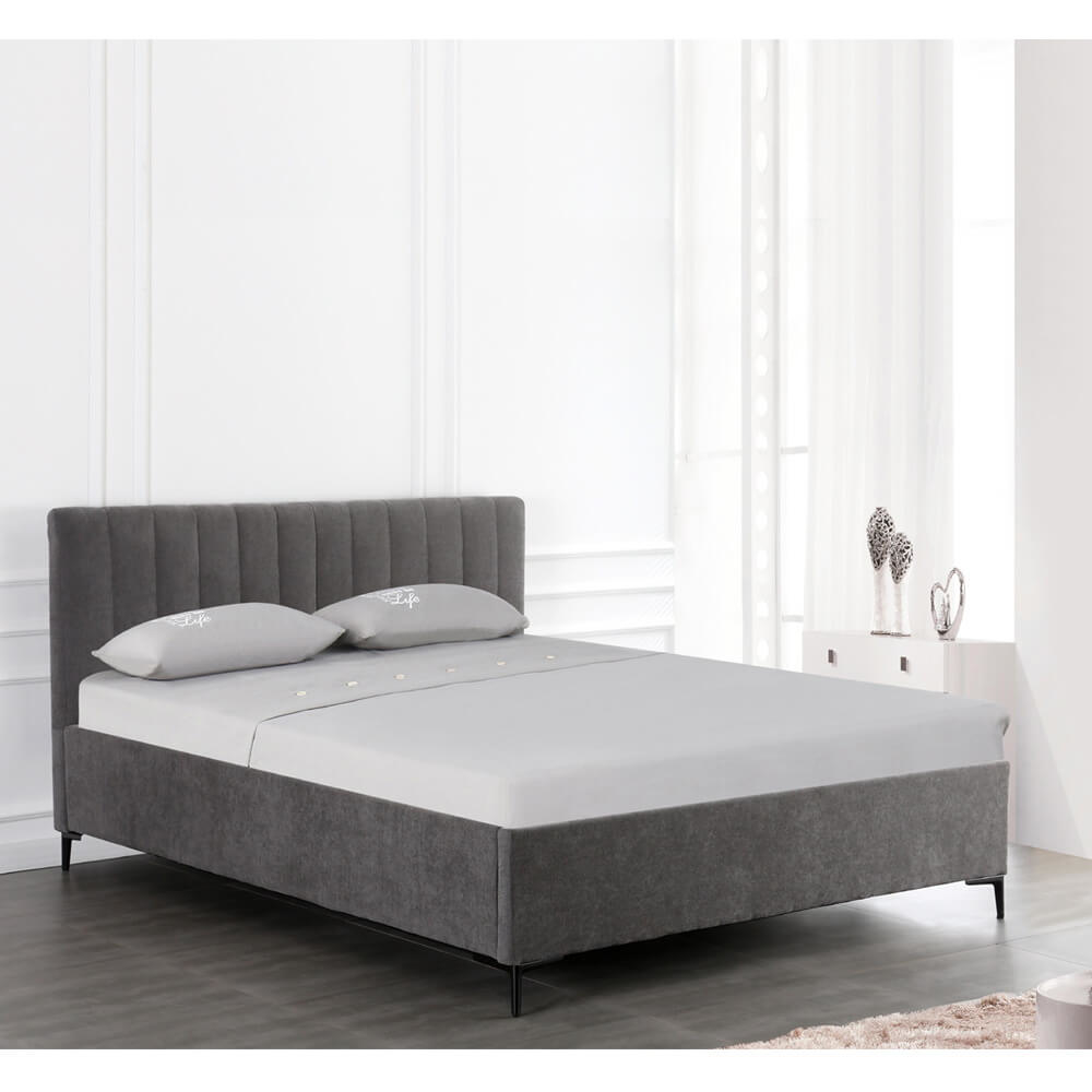 מיטה זוגית מעוצבת בריפוד בד רחיץ וארגז מצעים Home Decor &lrm;ברנדי