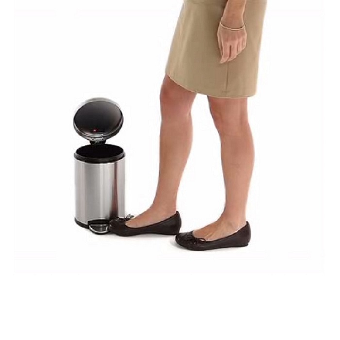 תמונה של פח דוושה עגול קטן 4.5 ליטר simplehuman