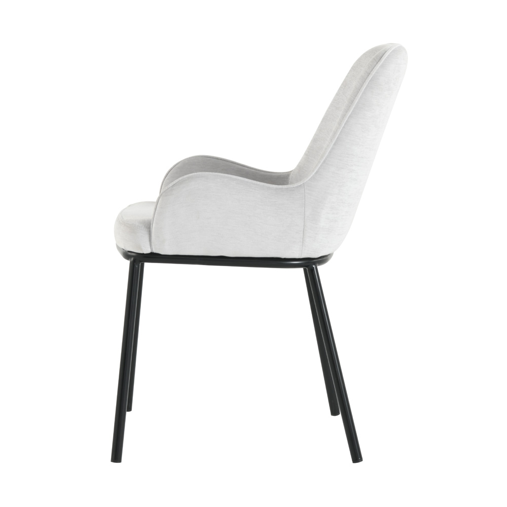 זוג כסאות מעוצבים לפינת אוכל home decor
