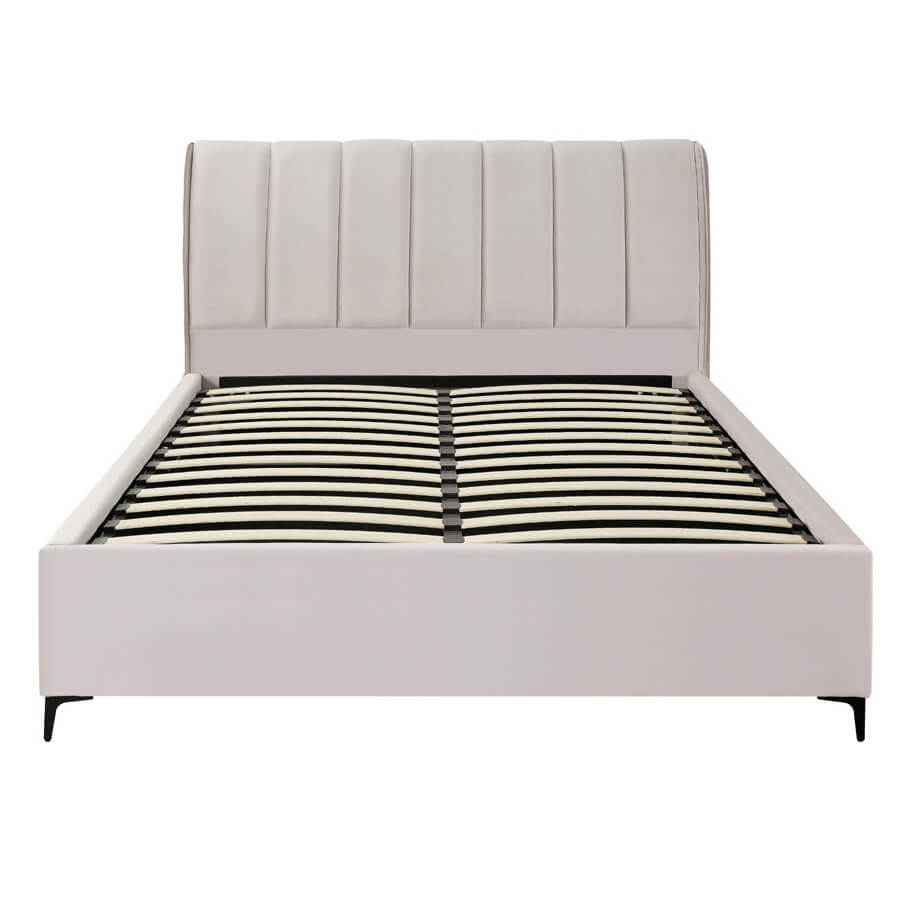 מיטה זוגית מעוצבת בשילוב ארגז מצעים home decor