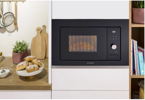 תמונה בתוכן מלא מהמוצר מיקרוגל בנוי - 20 ליטר gorenje גורנייה